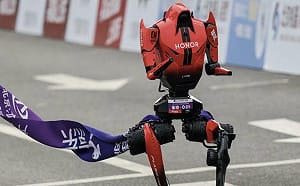 (影) 超越人類世界紀錄！中國機器人「Lightning」百米測試飆出9.32秒 