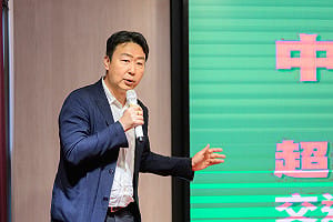 連假塞爆惹民怨 國民黨要陳世凱公開道歉 