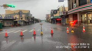 屏東24小時內狂降540毫米雨量！ 公路局急封台17線部分路段
