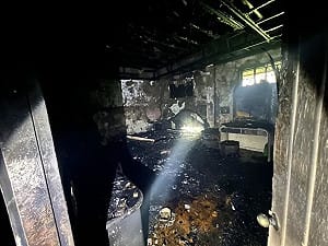 雲林崙背民宅火警  2人失去生命跡象送醫急救