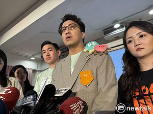蔣萬安避戰？沈伯洋點名744萬遮陽傘、兒虐食安：說有說明「我看沒有」