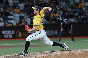 桃猿10分差大勝　兄弟派野手宋晟睿登板飆153公里