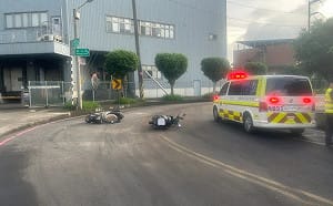 桃園曳引車漏油釀6騎士「犁田」3人送醫！駕駛公共危險罪函