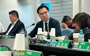 出席中常會、親赴行政院爭取經費     林智鴻為強化高雄防災韌性發聲！