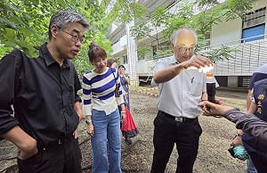 豪雨後強化登革熱防治     李懷仁開學前視察校園防疫整備　