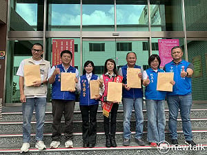 謝龍介團隊搶先領表拚翻轉台南　藍營新血齊喊「人民贏一次」