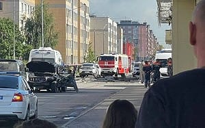 (影) 聖彼得堡驚傳汽車炸彈案! 俄軍官身亡 疑遭定點斬首行動