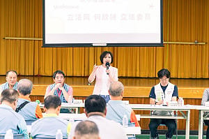 何欣純宣示「六心勞工政見」 加碼工會職訓、提高健檢補助