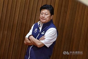 幸福人壽掏空案更二審  傅崐萁1.24億元不予沒收