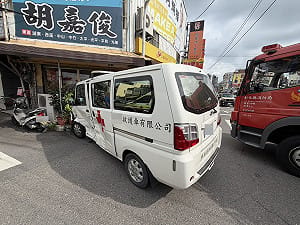 彰化民間救護車與轎車溪湖鎮碰撞　2傷送醫