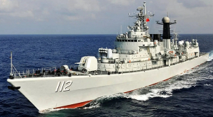 服役32年！中國海軍「中華第一艦」052型哈爾濱號28日青島除役