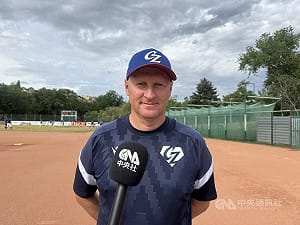 「斜槓球員」捷克隊WBC爆紅　醫師教頭：以職業態度征戰國際