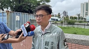 斥蔣萬安誤導前鎮漁港訊息  賴瑞隆下戰帖：澄清、道歉否則一起來辯論！