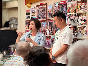 何欣純連日合體力挺  新人陳信秀接棒蔡雅玲傳承基層能量