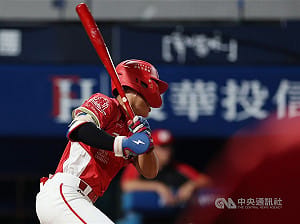吳承皓二軍試守三壘「打者變大隻」 上一軍做好準備
