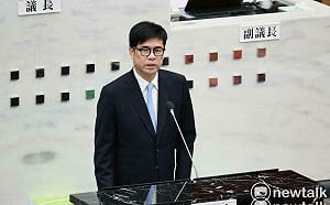 陳其邁最後一次施政報告！自曝「下雨就睡不著」凌晨4點還在打電話