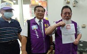 「鐵拳市長」捍衛人民權益     張靜登記參選高雄市長搶頭香