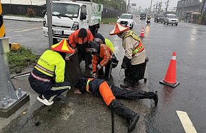 8月總雨量刷新歷史紀錄   高市府豪雨災害應變中心擴大三級開設  