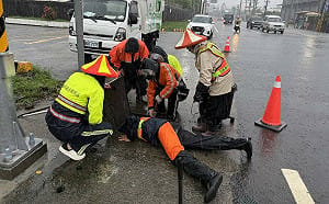 8月總雨量刷新歷史紀錄   高市府豪雨災害應變中心擴大三級開設  