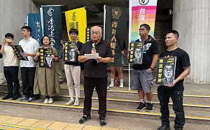 昔日黃之鋒救援、今日李明哲聲援！他示警台灣：看看香港現在的下場