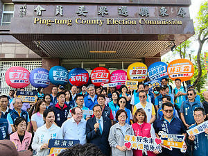 三度登記參選屏東縣長    蘇清泉：民進黨執政28年鄉親生不如死   
