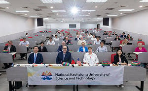 台美半導體教育合作前進南台灣    美代表走訪高科大人才培育基地   