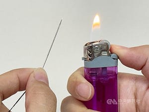 台中8旬嬤仿古裝劇針戳疔瘡　感染腫如棒球
