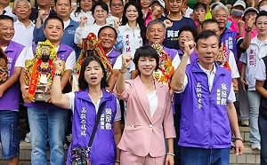 跨黨派鄉鎮市長同台、五大媽祖加持 吳品叡登記參選嘉義縣長