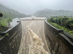 南部放晴換北部慘淹！基隆河3小時雨量破百 員山子分洪今年第2度啟動