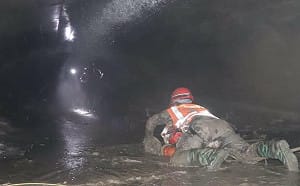邊境土石流逾1280死！尼泊爾倖存者控 : 中國督工叫別走 棄265人自己先逃命