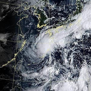 科羅旺颱風長大了！ 鄭明典揭1特徵：和東北季風交會產生共伴效應