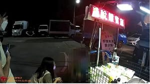 11歲童夜市獨自賣芭樂！「為脫離貧窮」」惹哭網友 屏東縣府擬開罰