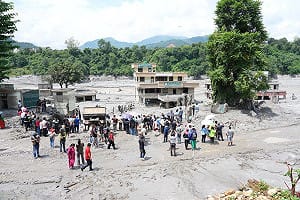 尼泊爾洪災2工人困隧道9天　靠泥水氣穴撐過死劫