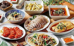 必比登名店爆「統戰鵝肉」風波！文宣寫「同胞、故土」遭灌1星