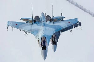 (影) 兩架俄軍Su-35S戰機空中相撞墜機! 克里米亞Su-24也遭烏擊毀