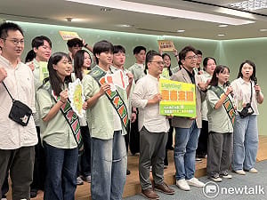 民進黨青年志工輔選團起跑  清爽「薄荷綠」將熱情帶回地方  