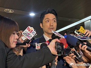 卓榮泰不副署自比《少林足球》守門員　蔣萬安嗆：這是在拆門