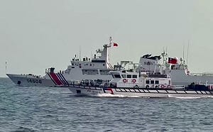 （影）中國海警一日兩度闖金門　下午改「東西分進」海巡17時驅離