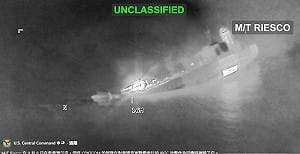 (影)革命衛隊稱重創美驅逐艦！美中央司令部否認 反手擊沉伊朗油輪