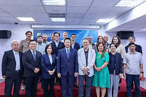 「2026政經記者團」訪海委會    11國媒體為台發聲維護區域和平穩定  