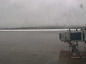 日本秋田機場停電4小時 10航班取消