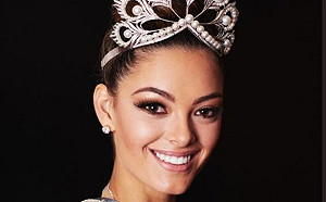 環球小姐出爐 南非小姐奪后冠樂開懷