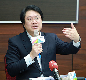 將獲民進黨提名 林右昌：最大對手是自己