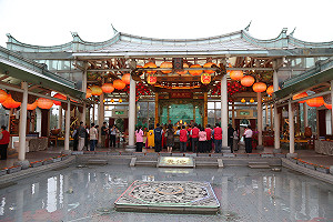 高13.7公尺「通天柱」主燈 為台灣燈會添光彩