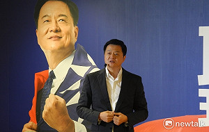 周錫瑋諷侯友宜：拿黨旗才代表真正支持這個政黨