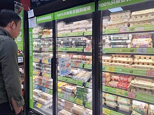 從蛋殼噴碼照見食安溯源  雞蛋洗選率4成漸進提升