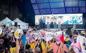 廟口開講邀藍營新世代女戰神     柯志恩提改造中央公園重振新堀江商圈  