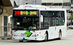台中公車乘客亮刀引恐慌！司機直衝派出所免衝突 警依法送辦