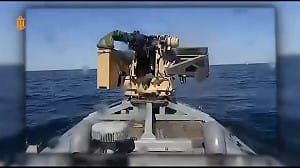 (影) 史上首次無人艦艇海戰！ 烏海軍水面無人艇擊沉俄軍船艦