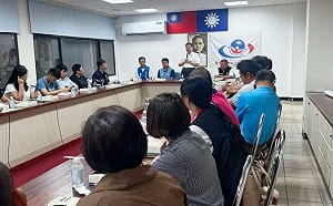 認徐欣瑩選情陷逆境 楊文科喊話黨內「逆轉局勢」